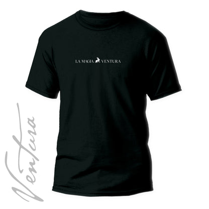 Camiseta negra-blanca “LA MAGIA ES VENTURA”
