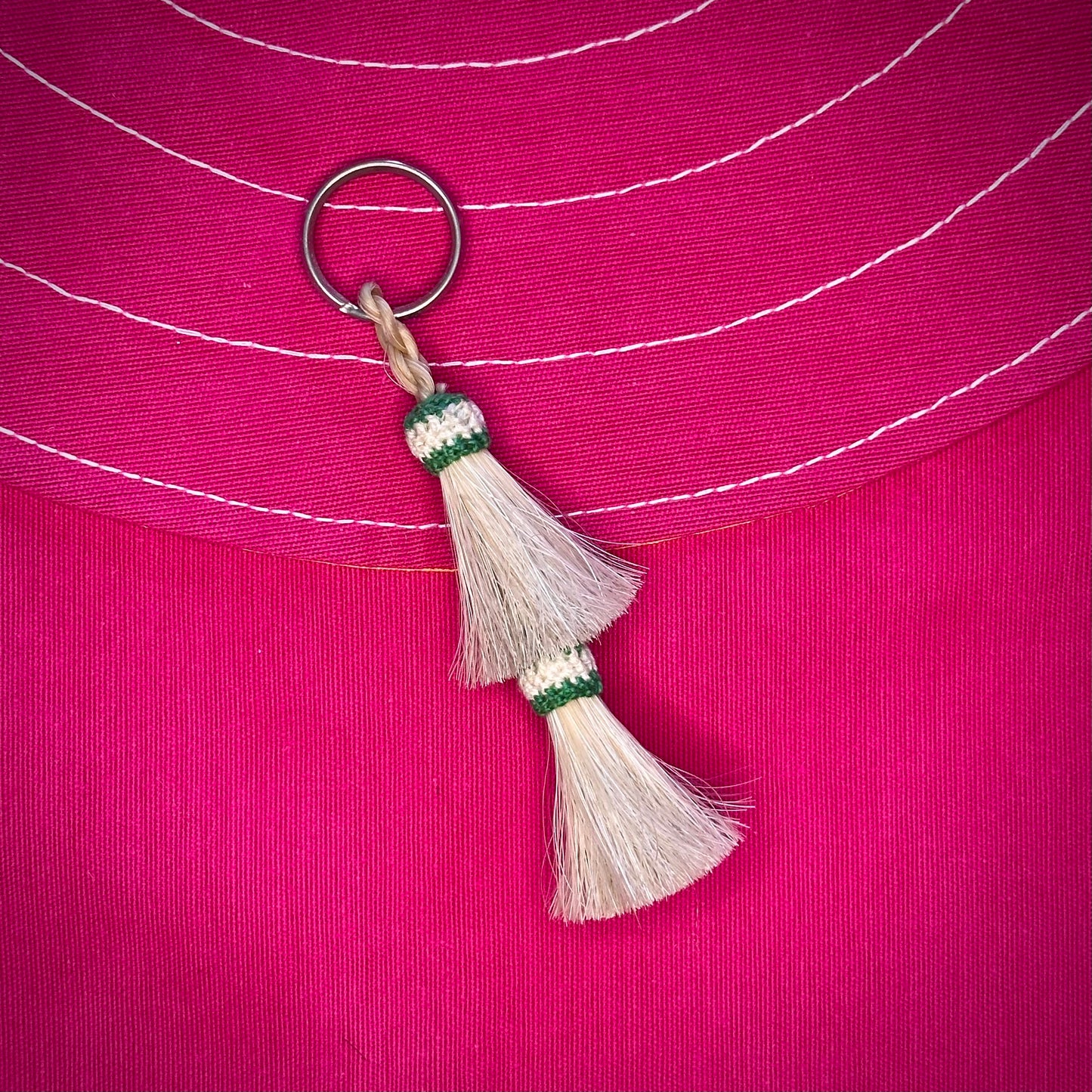 LLAVERO DE CERDA DE CABALLO DOBLE