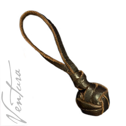 LLAVERO “BOLA CUERO”